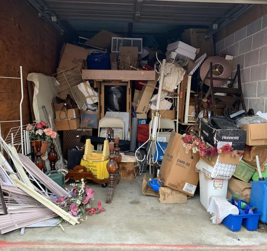 Garage cleanout services in Costa Mesa